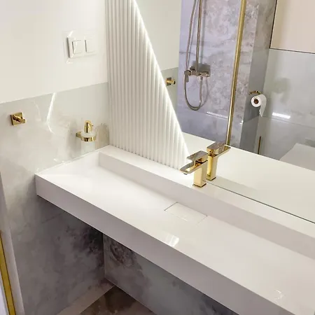 In&cognito With Parking And Wifi Apartment