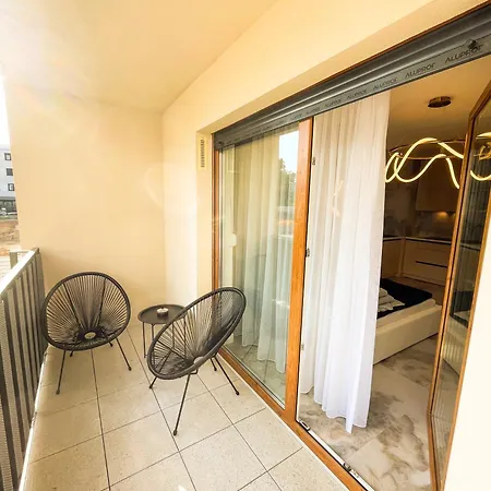 In&cognito With Parking And Wifi Apartment